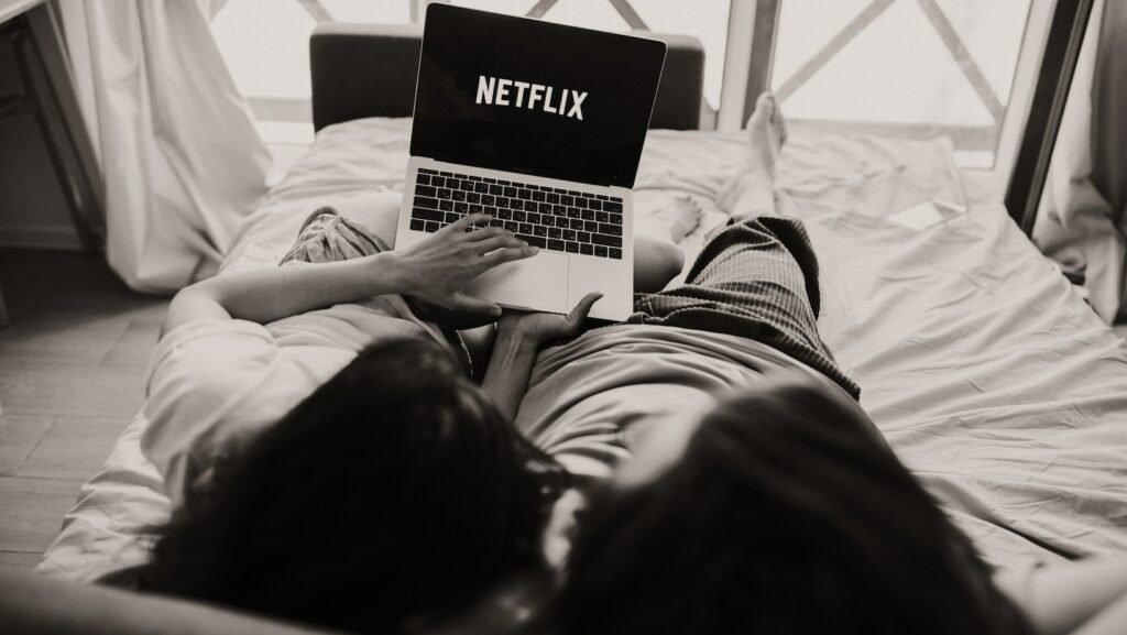 how to invest in netflix