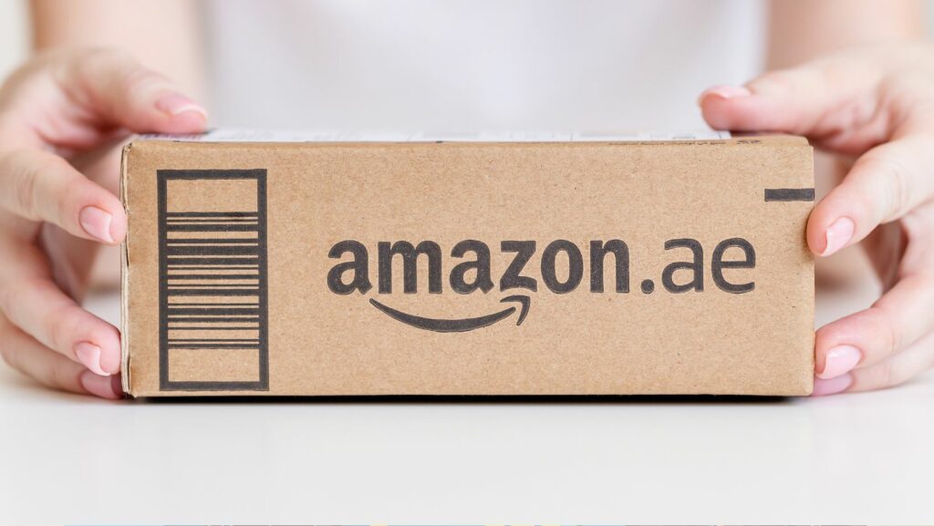 how to invest in amazon store