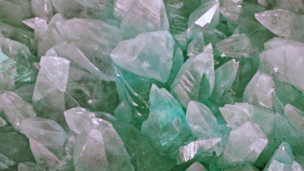 how to invest in gemstones